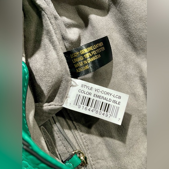 NWT🥰 VINCE CAMUTO Leather Cory crossbody bag, Emerald Isle green/kelly green - Picture 11 of 15